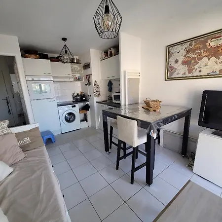 A 50m De La Avec Parking Et Wi-fi - Fr-1-482-155 *